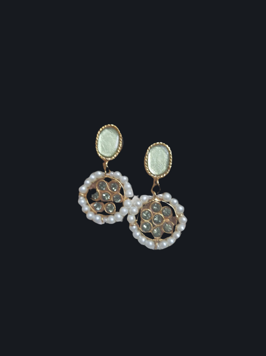 Eclat Luxury Stud Earrings - Timeless Elegance for Every Occasion